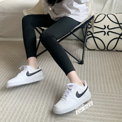 Nike女简版AF1小空军板鞋CD5434