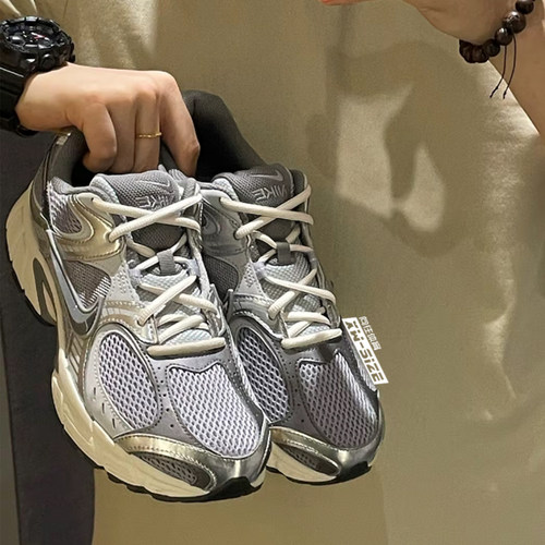 Nike耐克V5男子低帮老爹鞋