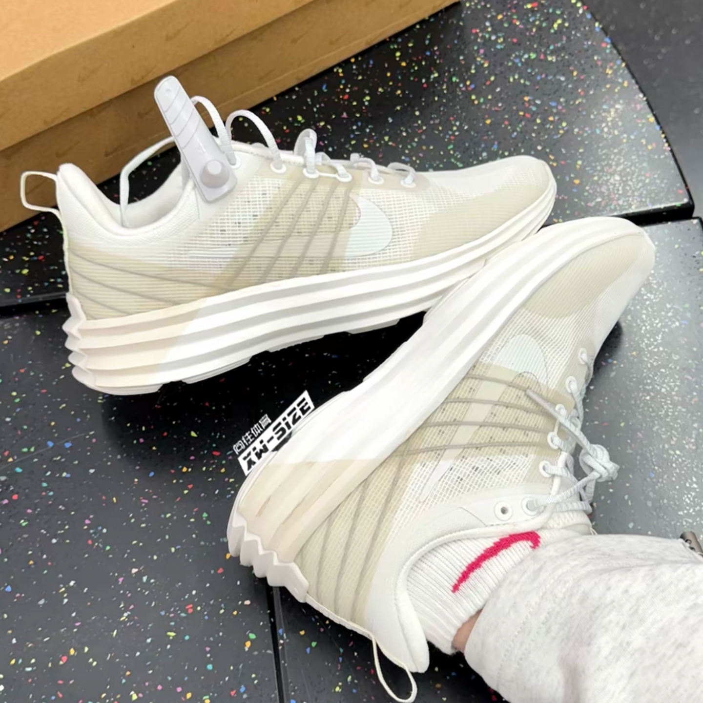 Nike男子耐克低帮缓震运动跑鞋