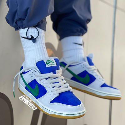 Nike蓝绿系带男女板鞋低帮绒面革