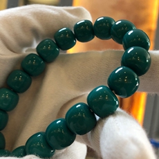 Украшения на руку 收藏级精品瓷釉级绿松石老型单圈手串11x10重42.48克玉化无暇绿料