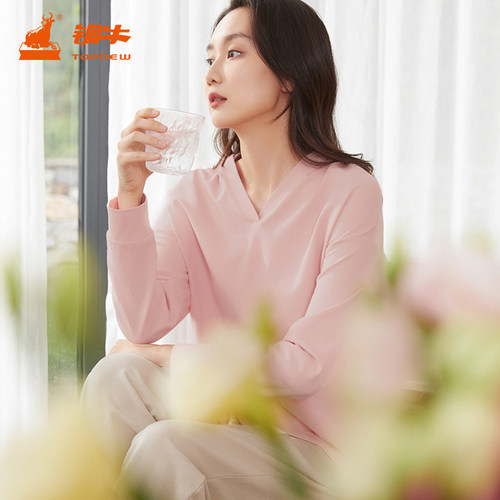 铜牛棉氨小皱布连帽女居家上装