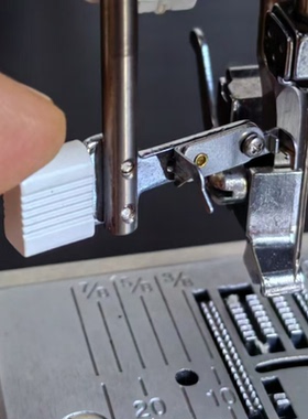 胜家缝纫机配件大全穿线器适合4423 4432 5523 6335 9100 3323