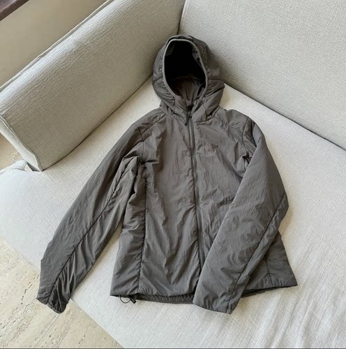 【小雨姐在这里】户外运动休闲轻三防夹棉连帽外套女 W6993