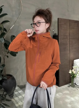 山系城市户外肌理感春秋休闲防风连帽运动外套女 W7111