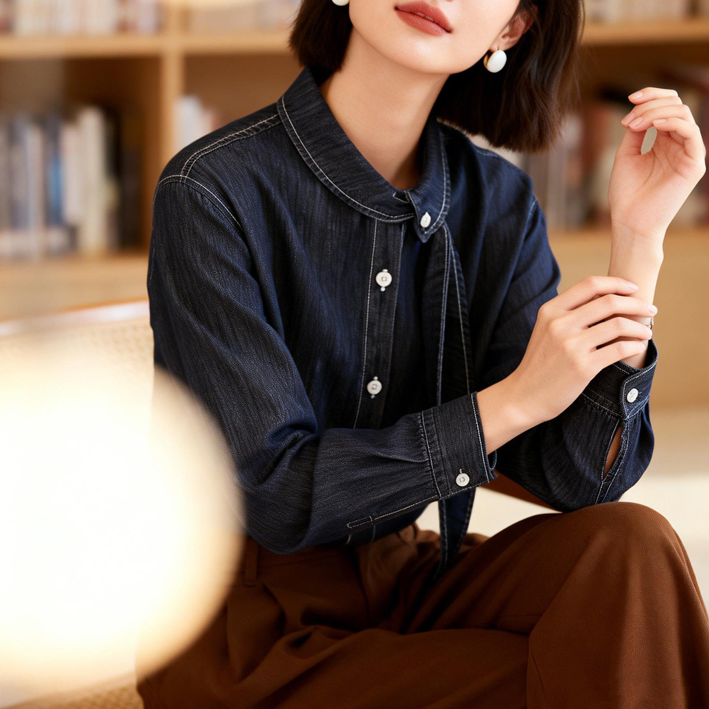 牛仔蓝衬衫外套女长袖2026春装新款文艺复古气质上衣女式休闲衬衣