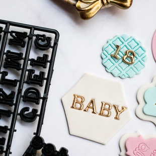 patchwork同款热漫多蛋糕大小写字母翻糖字牌糖牌印花压模具切模