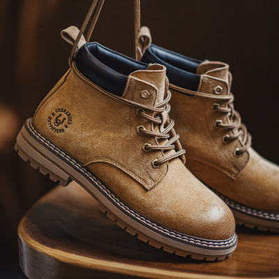 马登大黄靴秋季2026新款男士休闲中帮马丁靴子户外美式复古工装靴