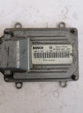 比亚迪发动机电脑板ECU F01RB0D124  BYDFS6-3610010