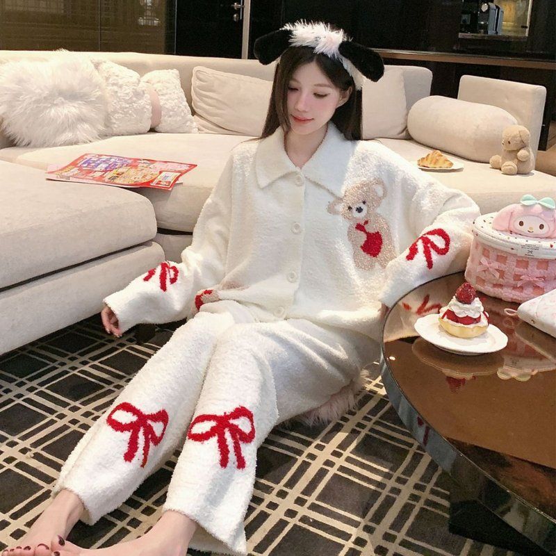 卡通小熊睡衣女冬季加厚翻领可外穿家居服套装长袖长裤半边绒开衫