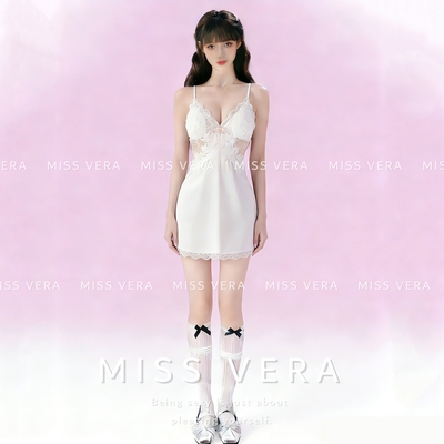 新款女冰丝蕾丝拼接带胸垫睡裙