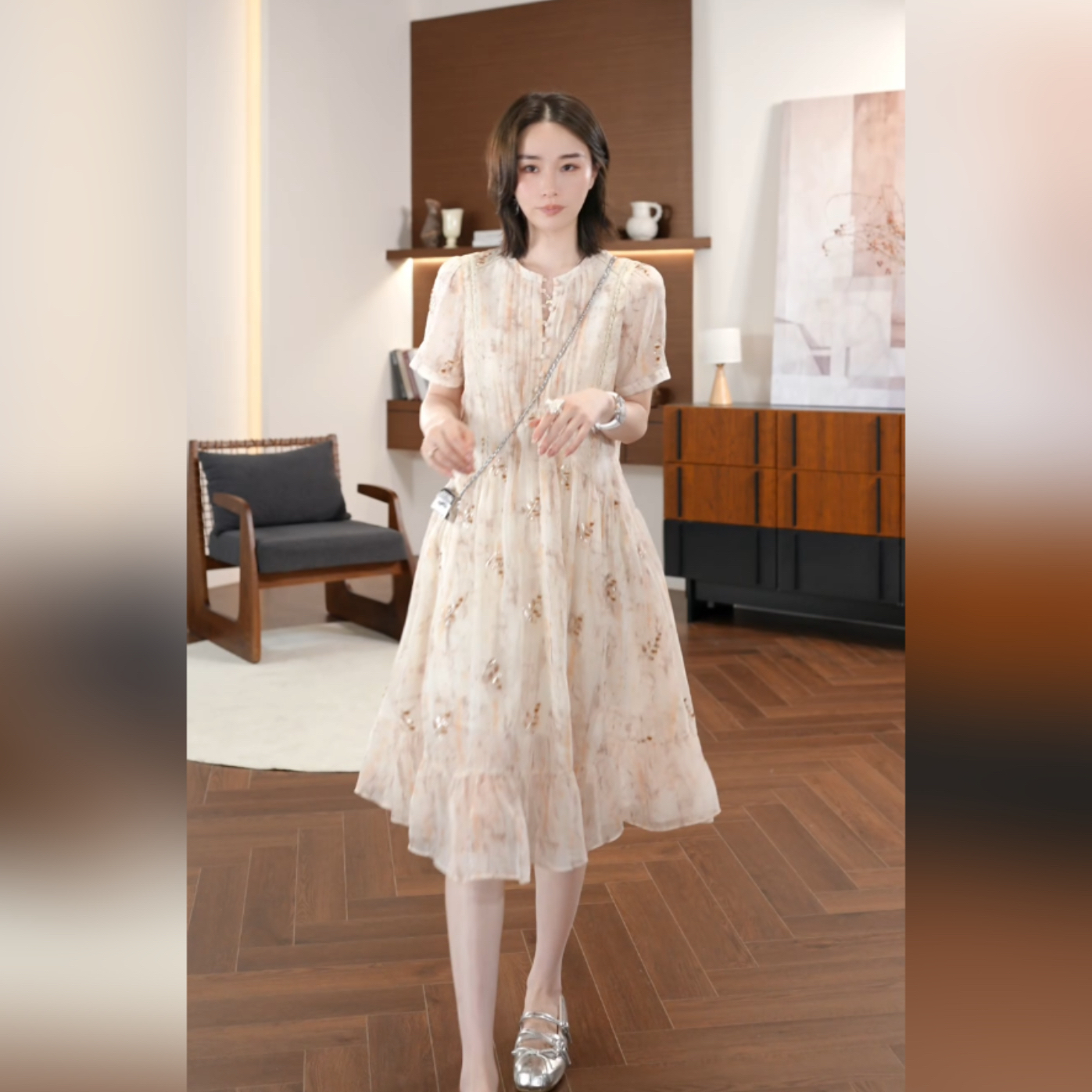 邱莹莹 原创-"金枝玉叶"盘扣印花拼接麻花中长款短袖针织连衣裙女