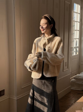 邱莹莹 HELA AOMI “双面穿.马拉加米 皮毛一体”羊毛革软糯皮草