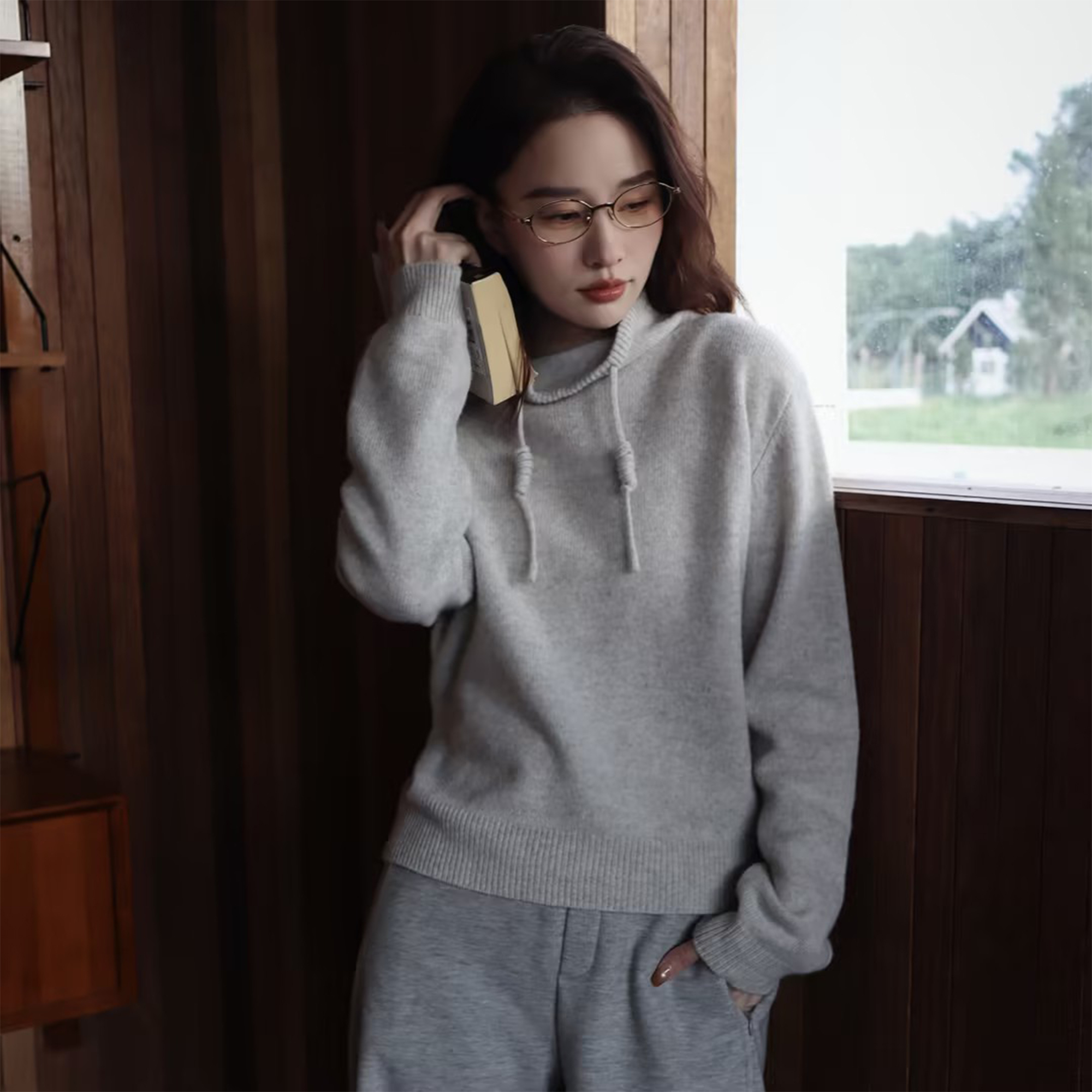 邱莹莹 HELA AOMI “挂绳毛衣”绵羊毛100%高领抽绳通勤风针织衫