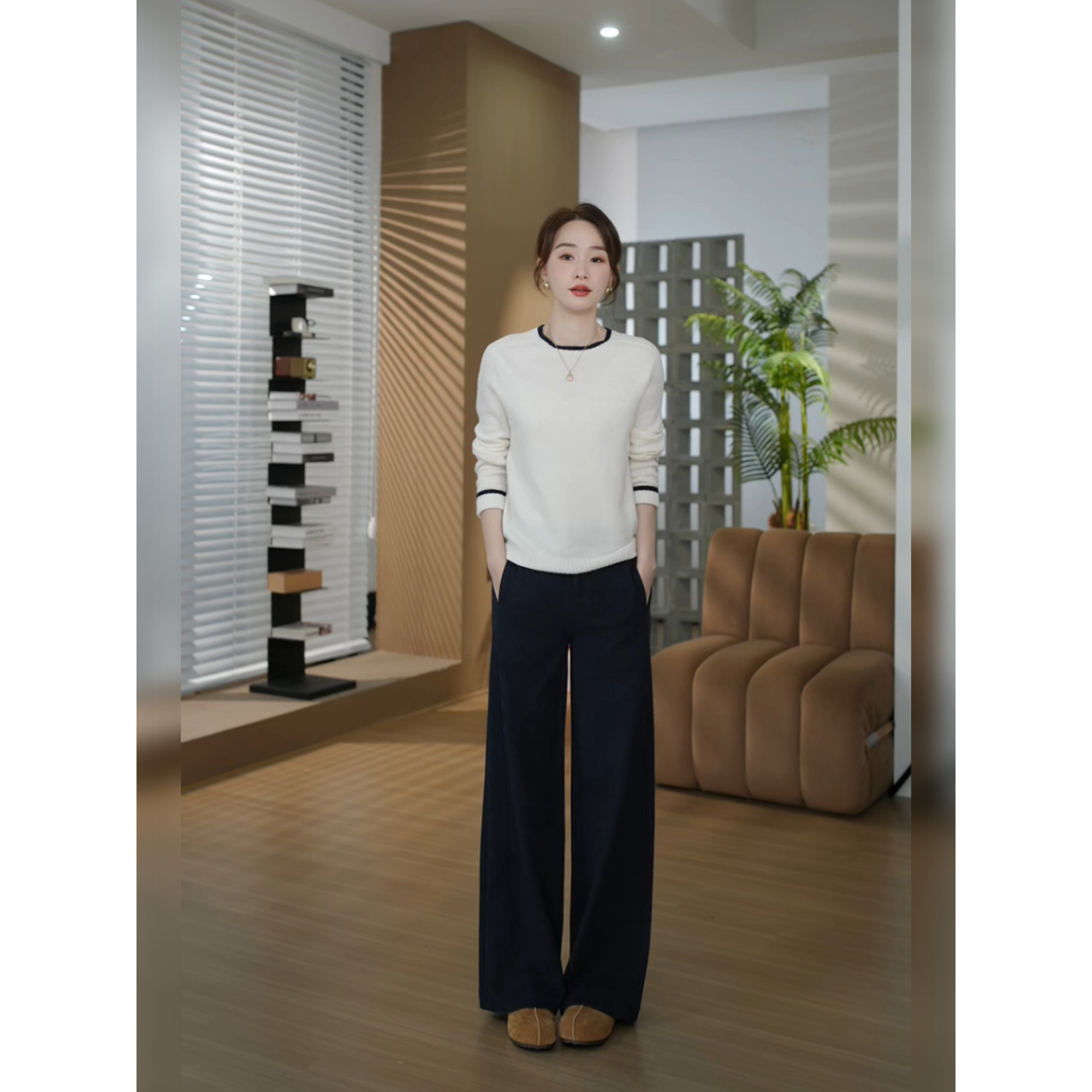 邱莹莹 HELA AOMI “圆领全羊毛”绵羊毛100%撞色毛边长袖针织衫