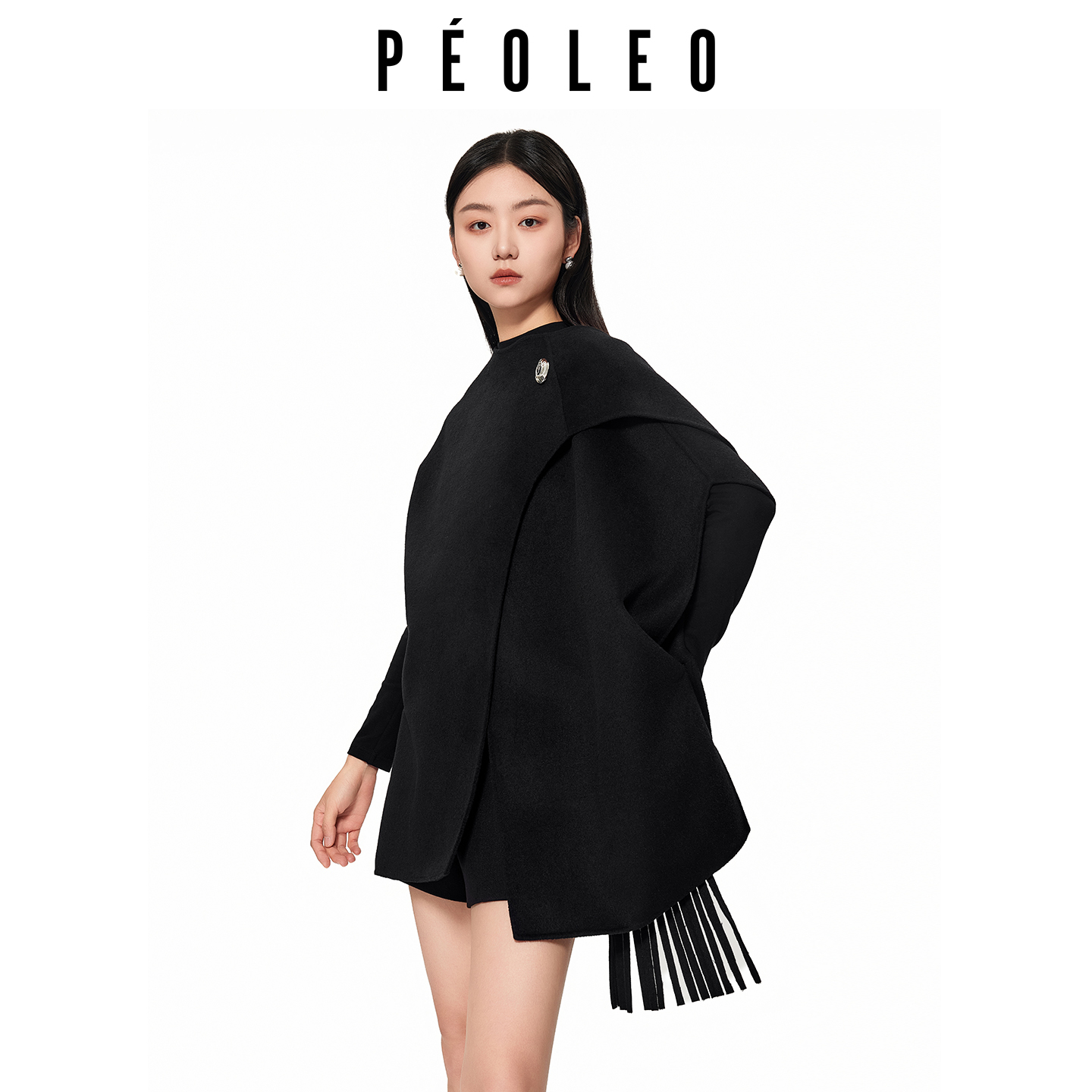 飘蕾黑色绵羊毛披肩斗篷女士2025秋冬新款高级感显瘦宽松毛呢外套