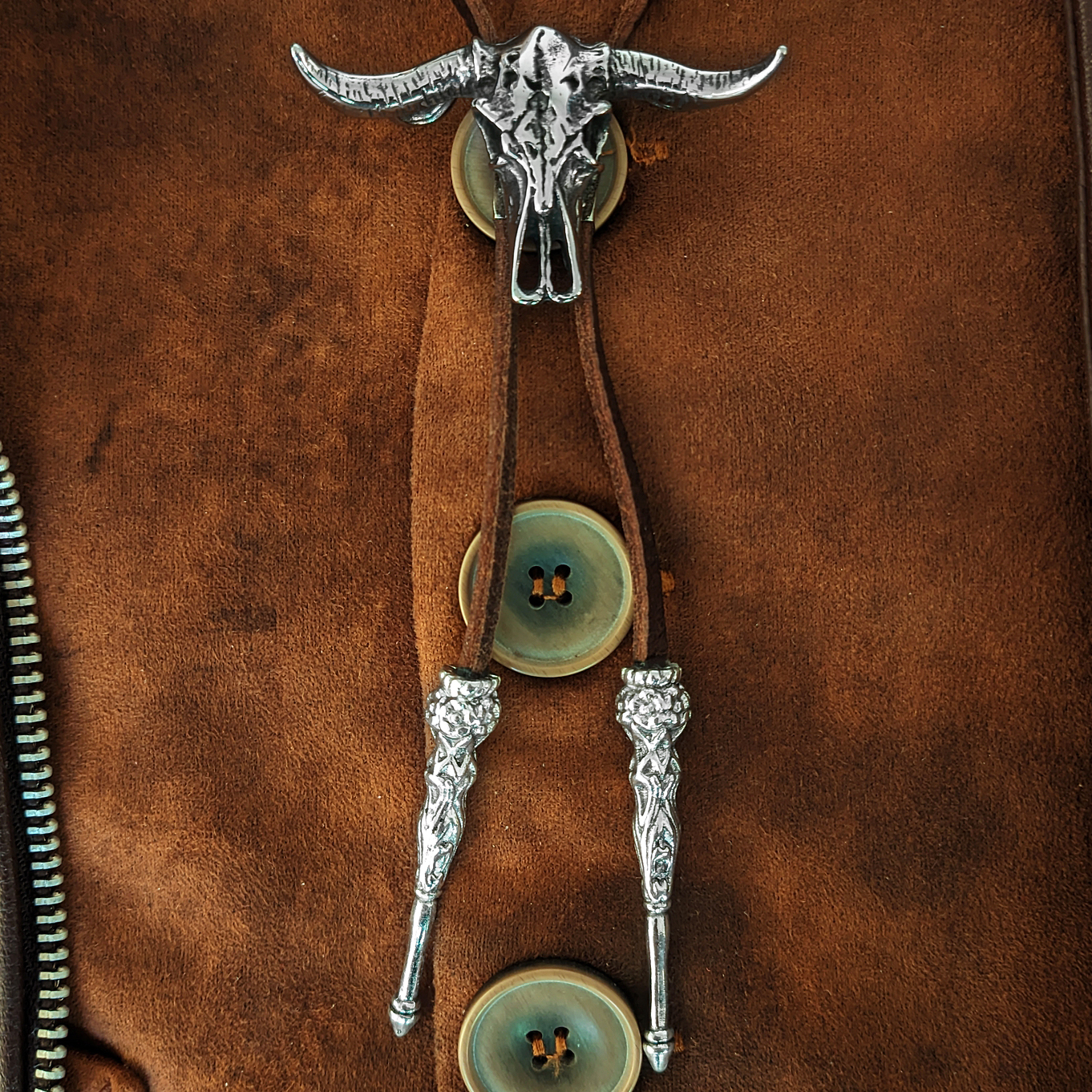 北美洲野牛头骨麂皮绒绳波洛领带