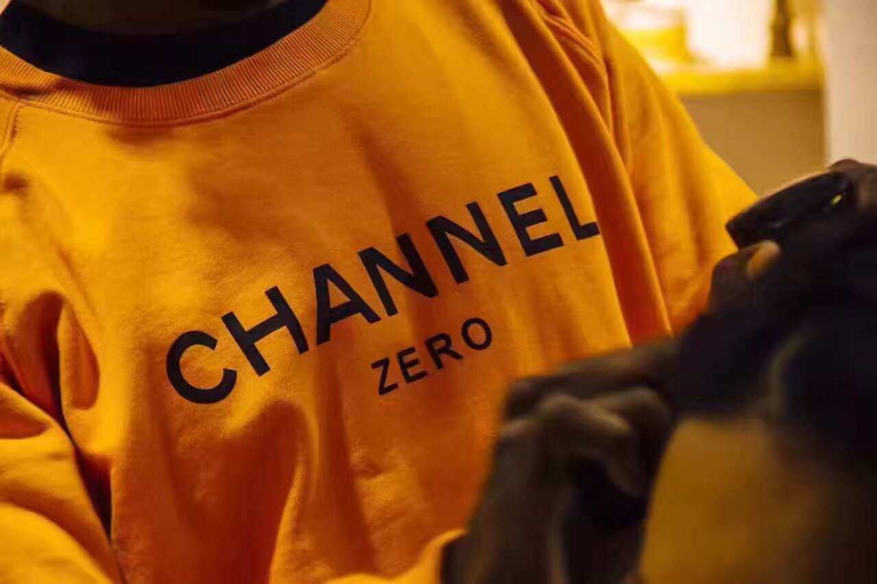 现货 SSUR Plus 恶搞 黑橙系列 休闲 圆领套头卫衣 男女情侣