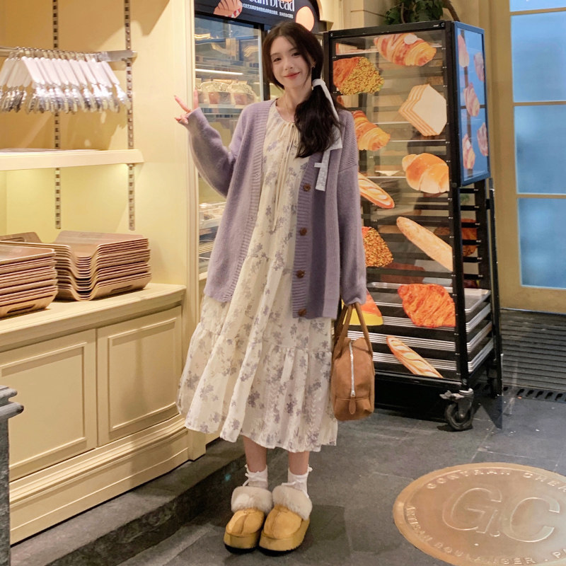 大码针织胖减龄妹妹新款女装毛衣开衫套装碎花显瘦外套连衣裙秋冬