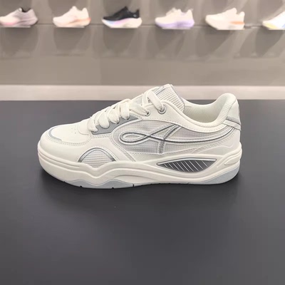 安踏烈焰板鞋女鞋2026春季新款透气百搭休闲鞋运动鞋子122628094