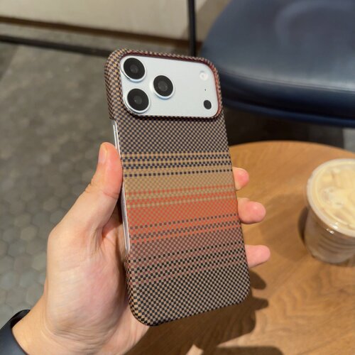 半包 碳纤维纹iPhone17promax手机壳磁吸适用苹果air磨砂16 plus保护套散热15/14pro超薄手感