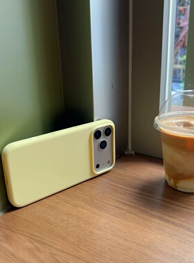 真液态硅胶 iPhone17promax手机壳适用苹果air保护套16pro全包15/14新款男女情侣奶黄色