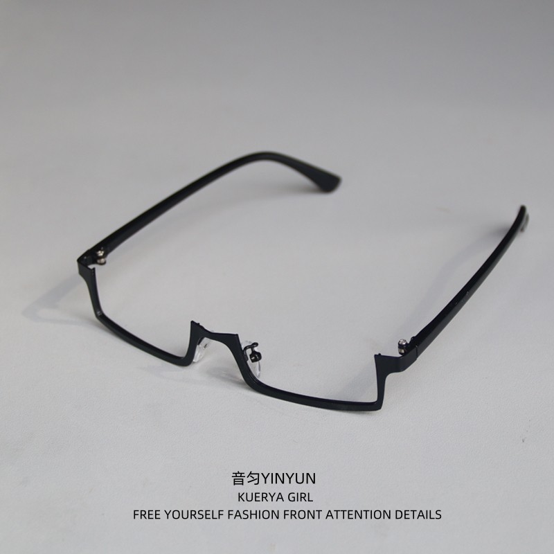 羊羊好无聊！戴黑色半框眼镜cos一下！赛博朋克未来感装饰半框镜,ZIPPO/瑞士军刀/眼镜,眼镜架,淘宝优惠券,粉丝福利购,淘宝优惠卷