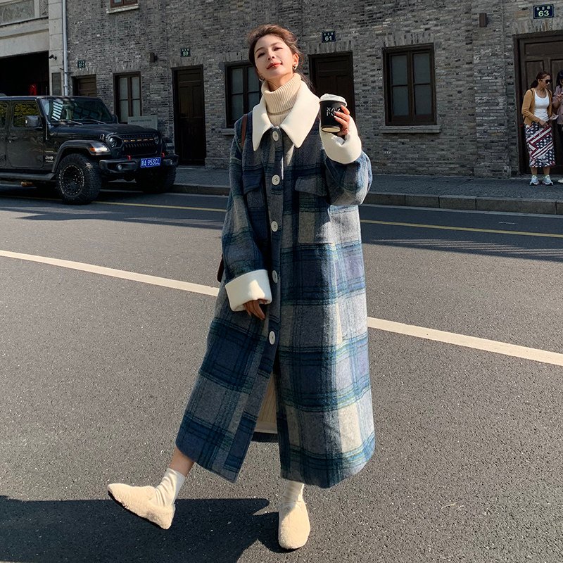 设计感撞色格纹中长款毛呢外套女秋冬季超火好看高级小众加厚大衣图片