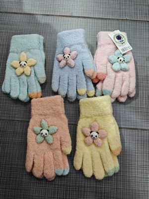 盛琦5053 大童9-15岁手套 男女童 毛线五指手套 保暖卡通新款