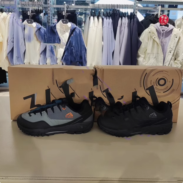 361男鞋户外休闲鞋2024冬季新款防滑加绒二棉运动鞋572443310