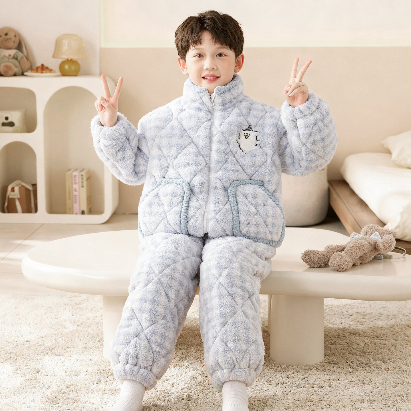 男童睡衣三层夹棉加厚新款拉链中大童珊瑚绒男孩家居服套装可外穿
