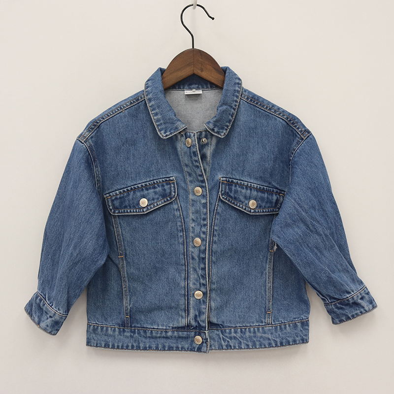 后背白色毛绒卡通百搭牛仔外套