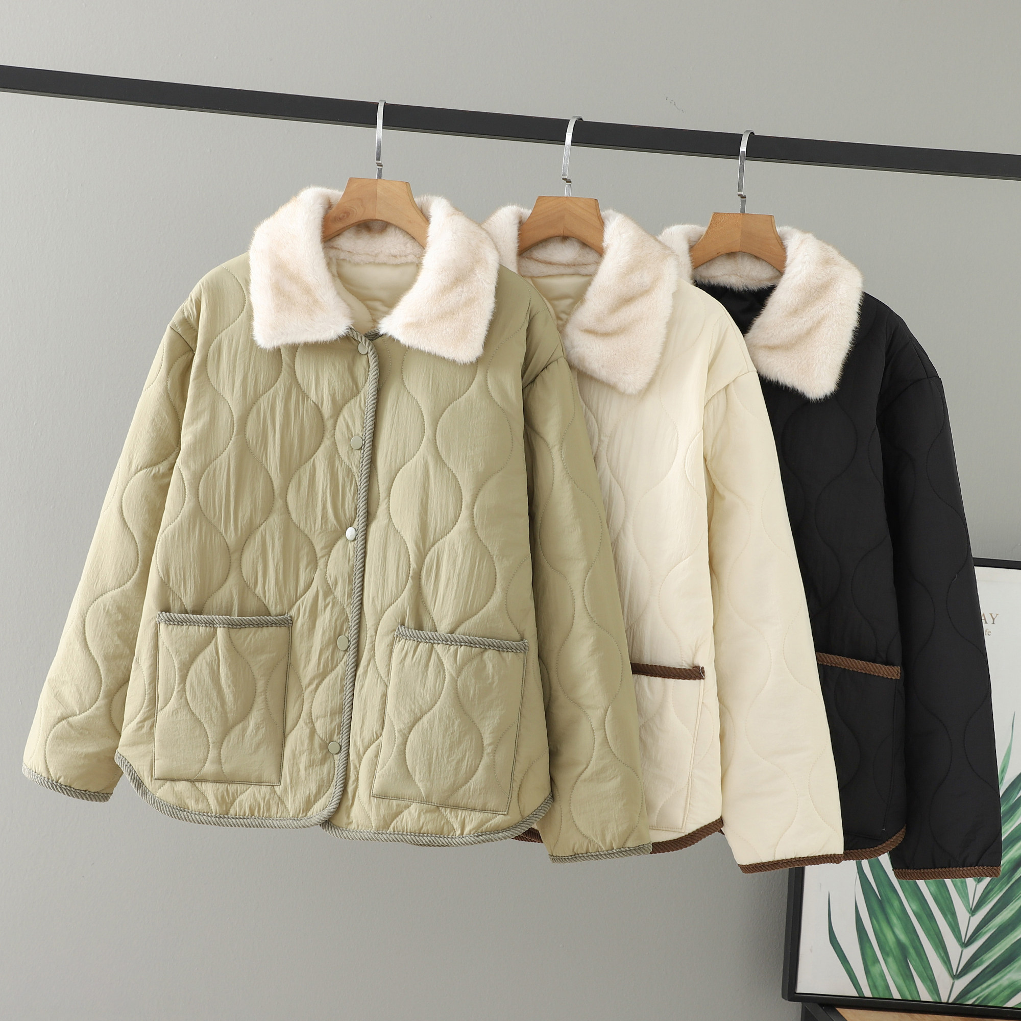 大码女装双口袋毛领保暖百搭棉衣