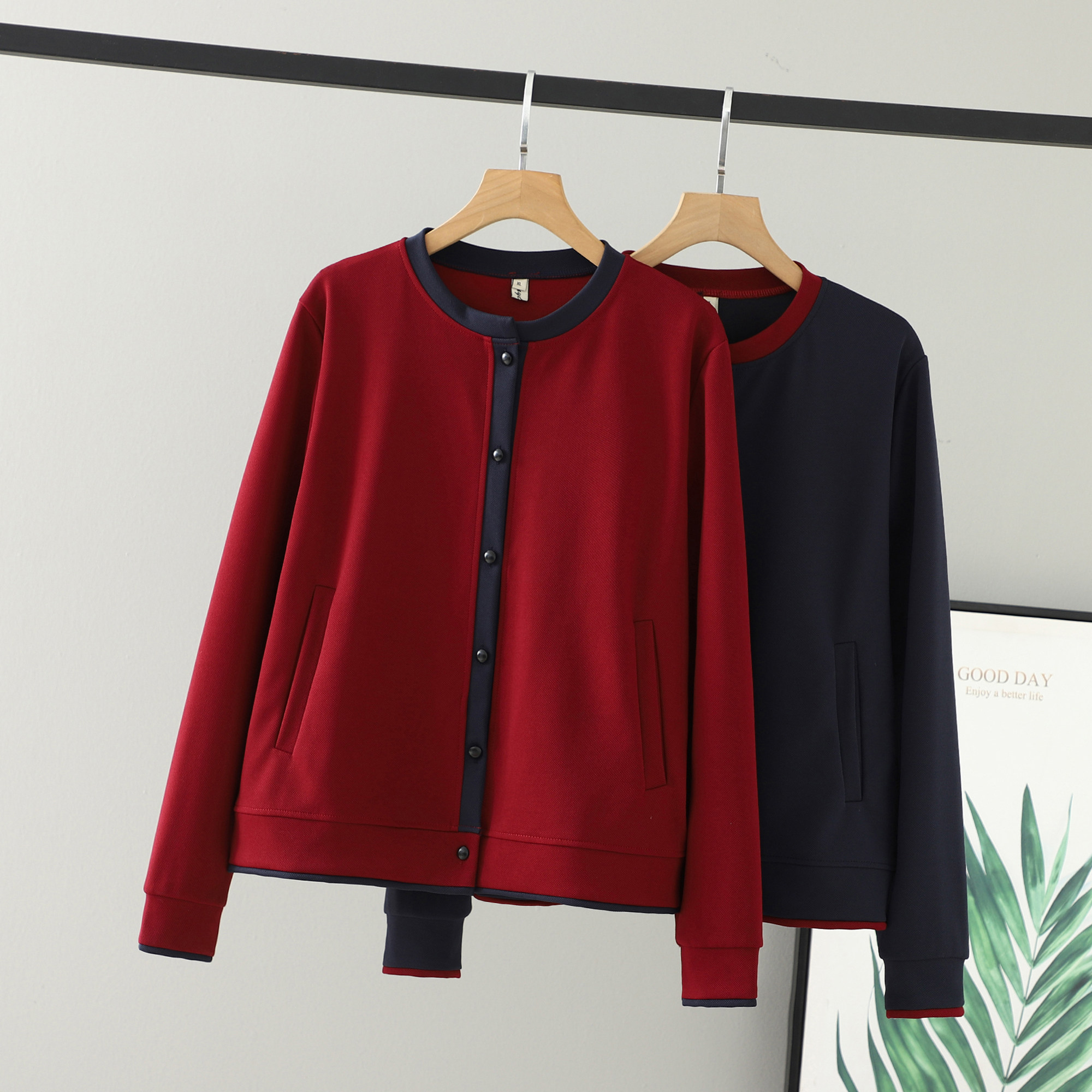 胖妹妹2026新款春装大码女装圆领撞色女上衣拼接中年菠萝格外套