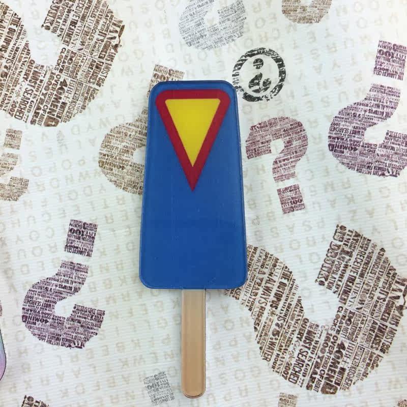 Broche femme en plexiglas - Ref 1183872 Image 4