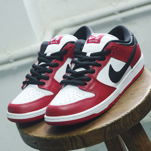 NIKE耐克 Dunk SB Pro 芝加哥红白低帮男女休闲板鞋BQ6817-600