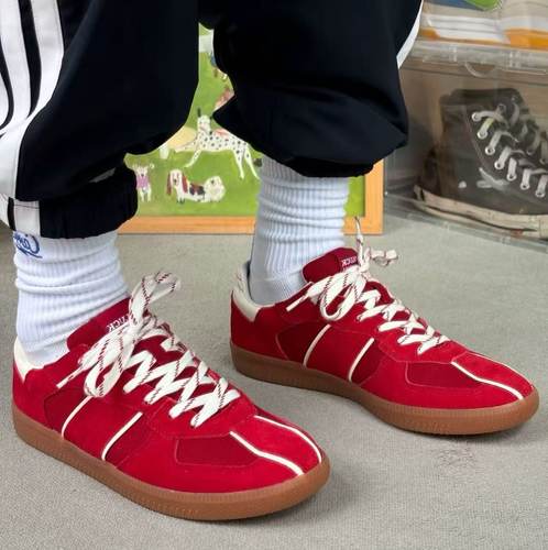 极路客2025年新款德训鞋