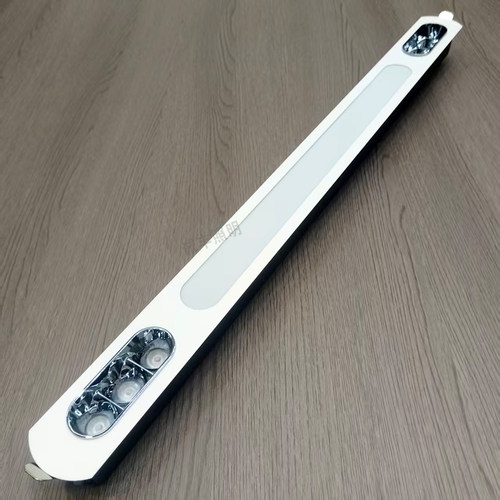 蜂窝板嵌入式悬浮长条灯
