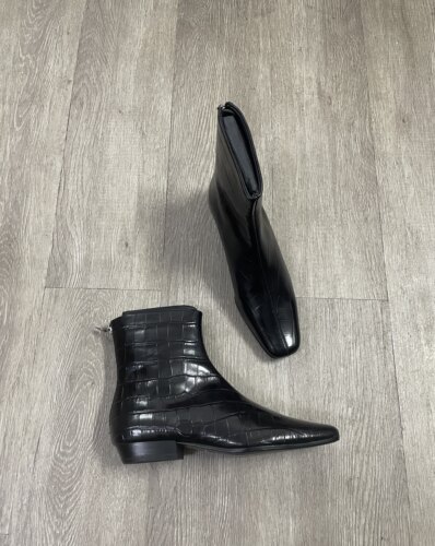 外贸原单 牛皮鳄鱼纹方头短靴35码