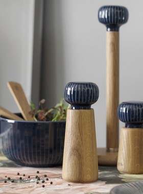 Y Hammershøi  北欧陶瓷厨房纸巾架 kitchen paper roll holder