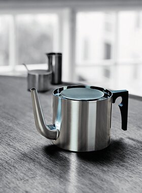 Y Stelton Arne Jacobsen 1.4L不锈钢茶壶 tea pot