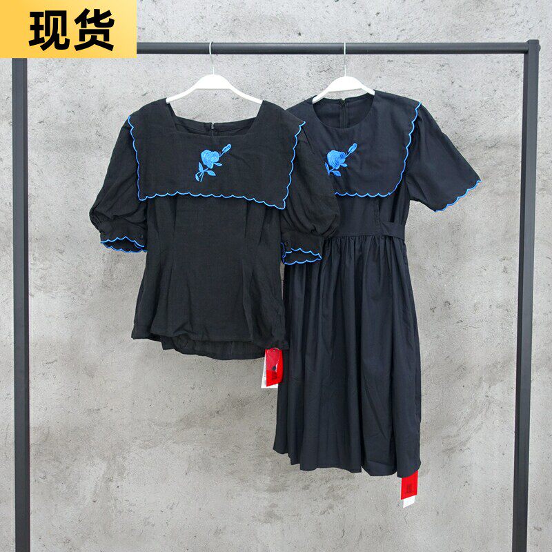 MONA泡泡袖法式上衣女设计感小众轻熟方领气质百搭显瘦短袖衬衣