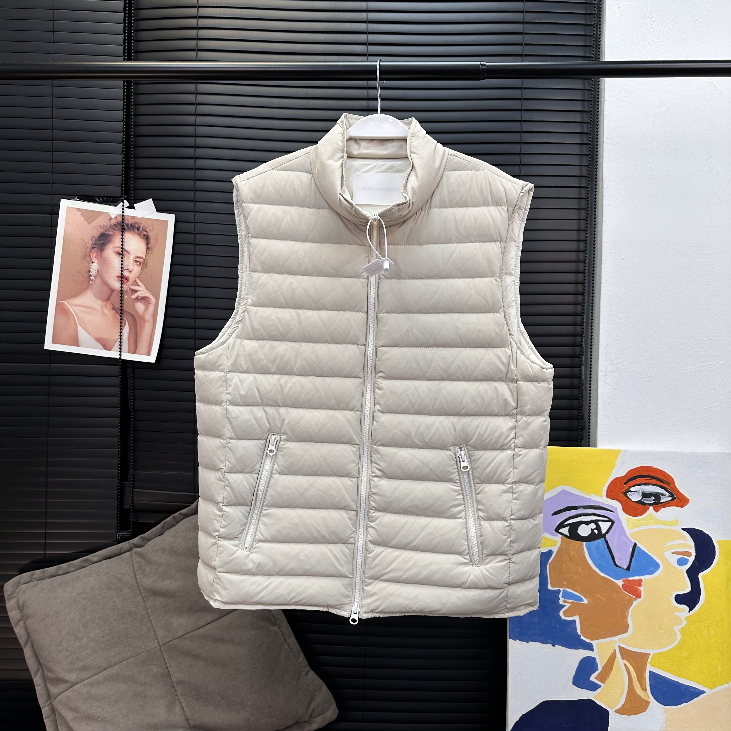 【11/25新品】细节控的wan美B*c老钱风意式燕麦羽绒马甲充绒量90