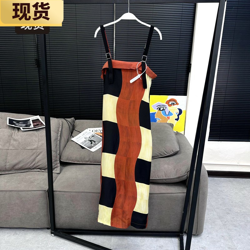 【现货】Real 章章小众私服 同款复古红铜氨吊带连衣裙 女装/女士精品 连衣裙 原图主图