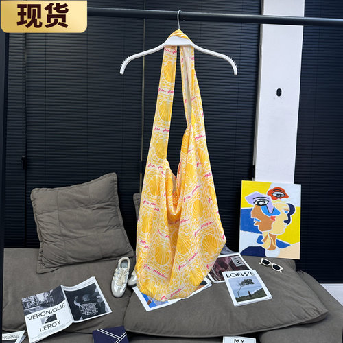 马内来蜜蜡黄帆布包新品RN25