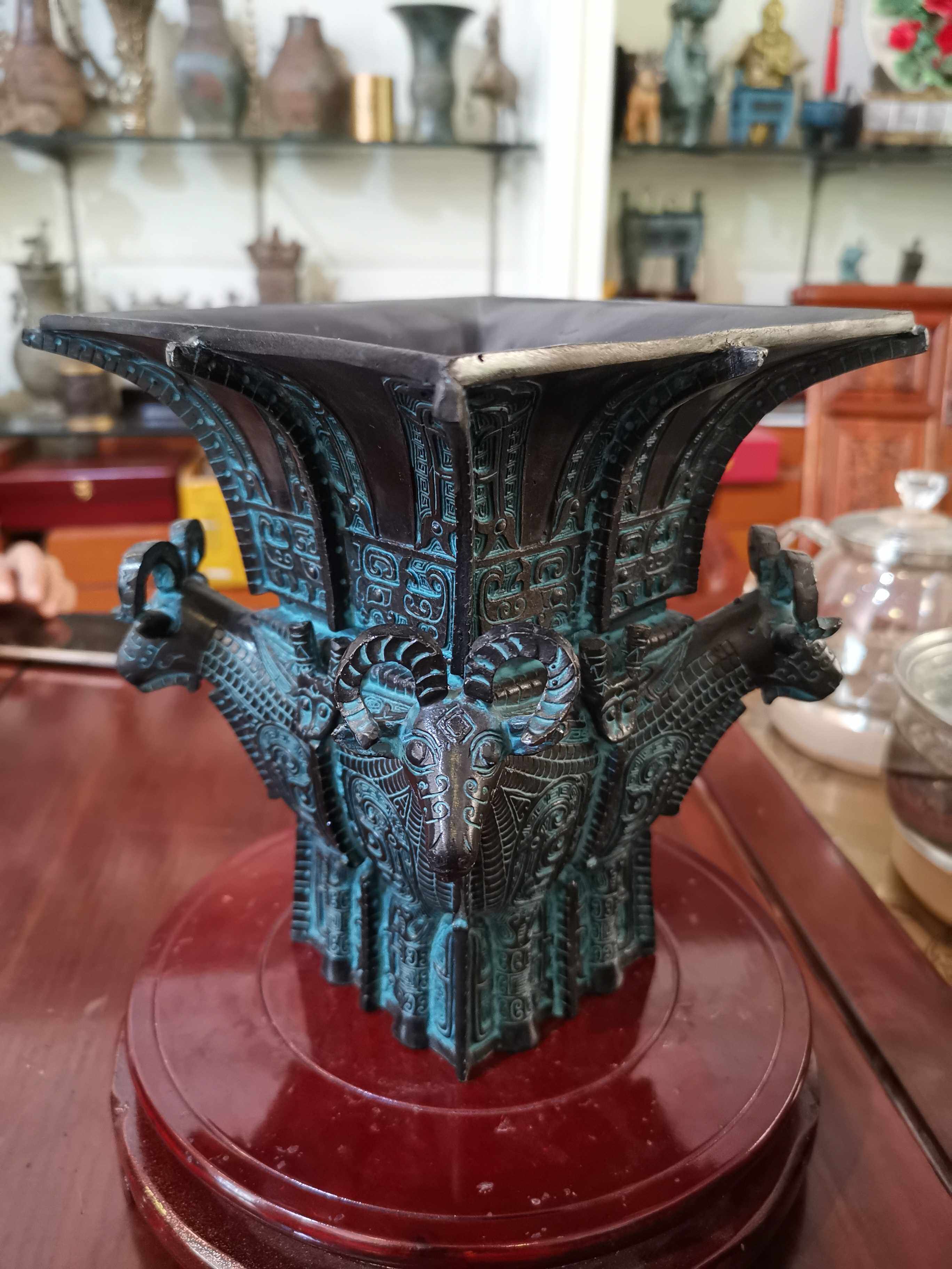 烟云涧紫器铜莱仿古青铜器四羊方尊四方平安古玩家居收藏工艺摆件