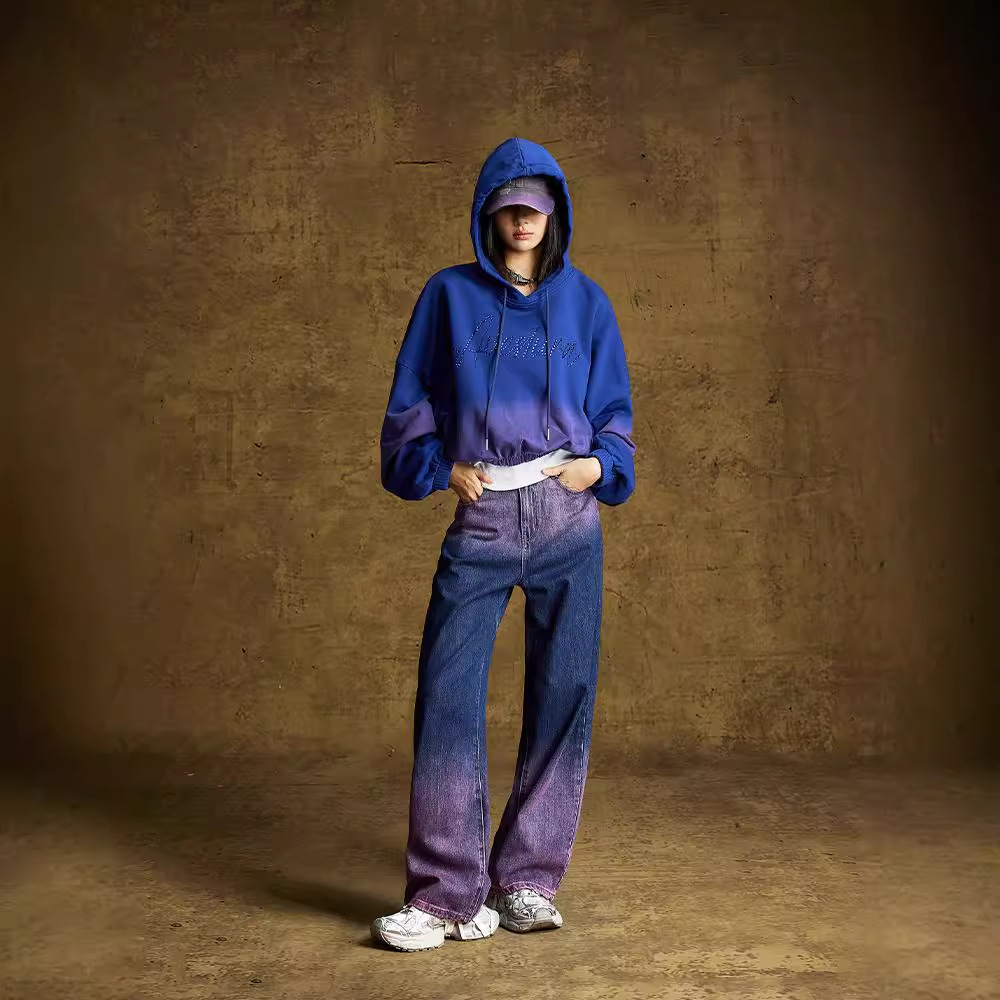 拓谷设计师潮牌渐变美式短款卫衣女秋百搭烫钻连帽长袖上衣Q40359