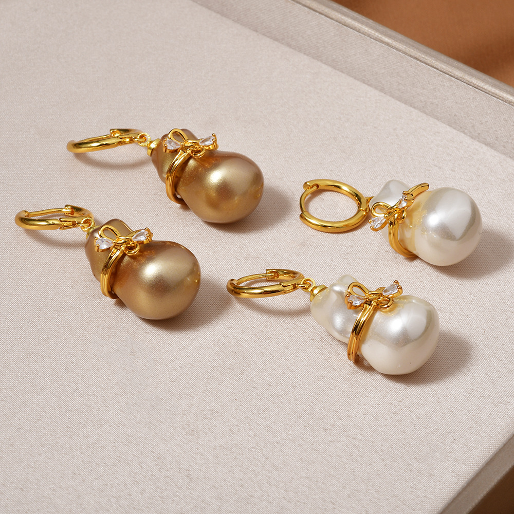 法式巴洛克香槟色异形珍珠耳钉