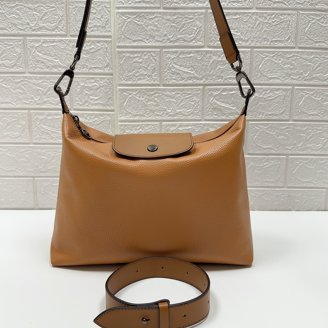 优优/法式风情同款头层荔枝纹牛皮单肩hobo包可拆卸附带斜挎包