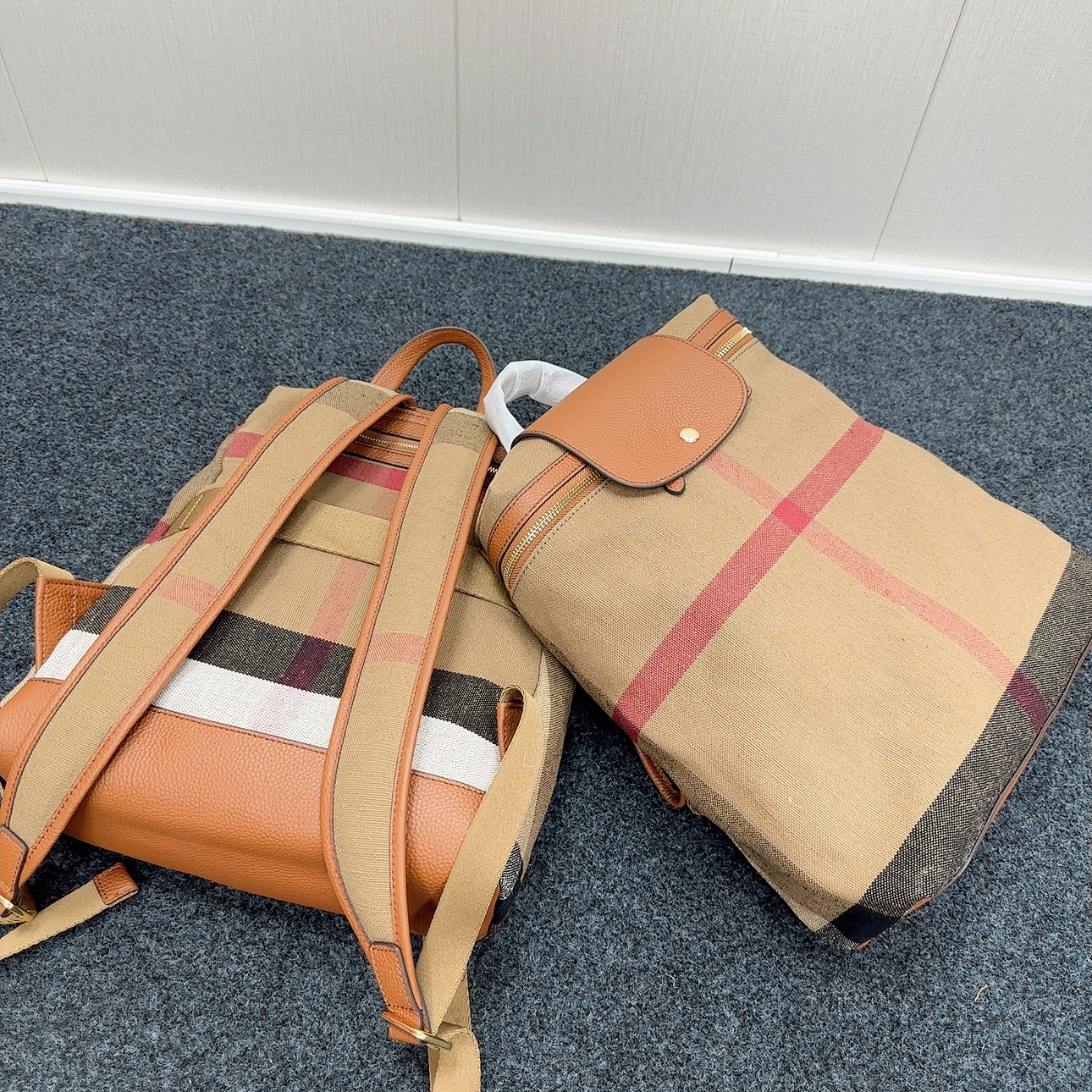 优家原创高质感双肩包通勤电脑包轻便大容量黄麻背包商务出差包